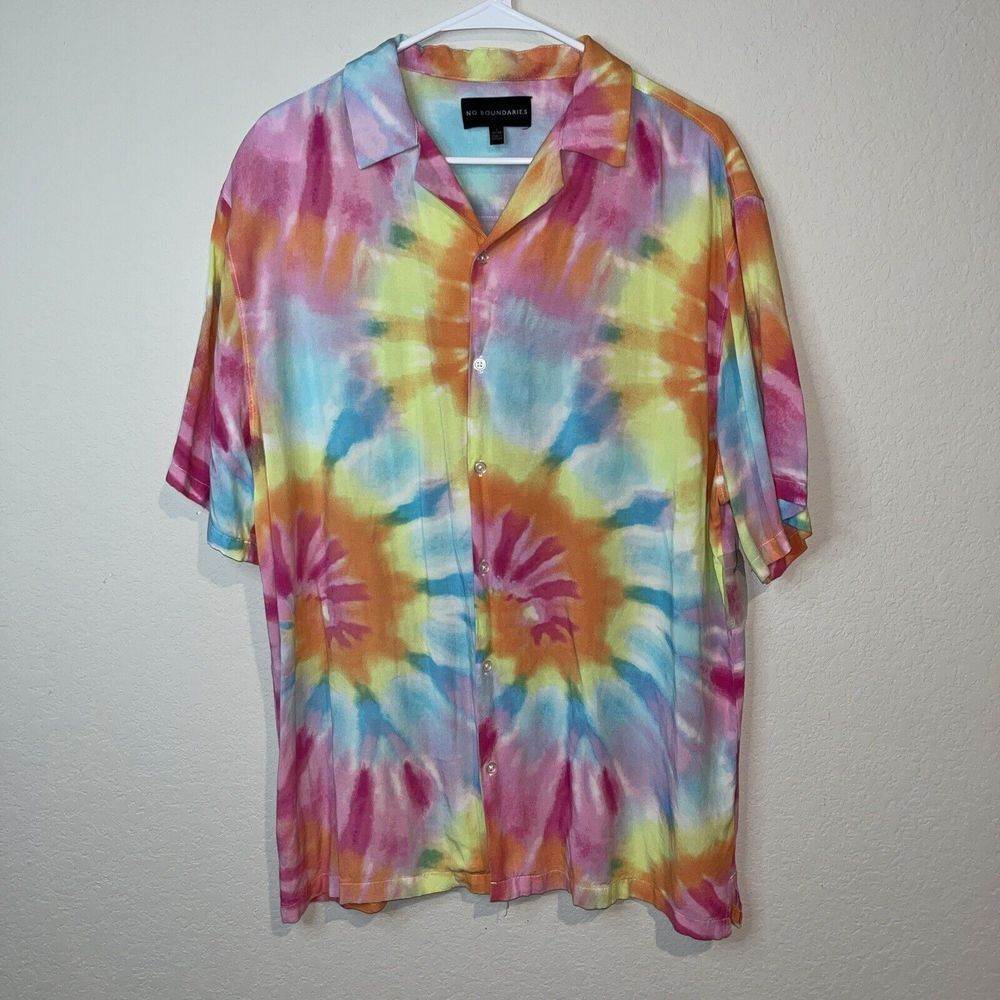 NWT Mens Large No boundaries blue aqua print short sleeve shirt tie dye boho